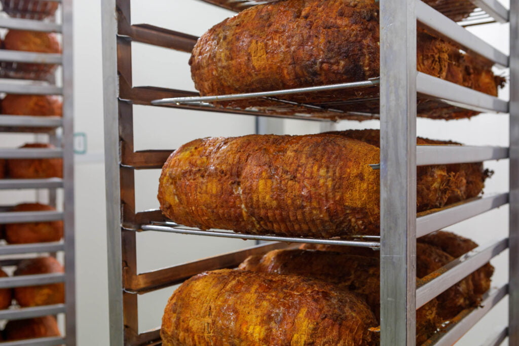 Kiprollade gebraden in rekken